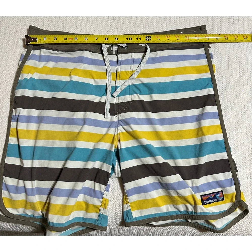 Patagonia Scallop Hem Stretch Wavefarer Boardshorts Size 36